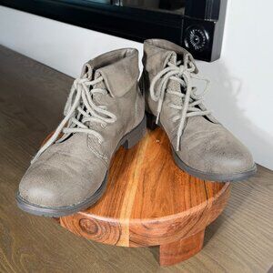 Sonoma Gray Ankle Boots Women’s Size 7 | Lace-Up Low Heel